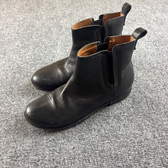 OluKai Shoes - OLUKAI Women’s Black Leather Malie Booties Size: 8